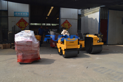 福瑞得機械手扶雙輪壓路機，手扶單輪壓路機，座駕壓路機及時包裝發(fā)貨