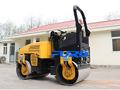 如何根據(jù)施工環(huán)境選擇合適的小型壓路機(jī)？